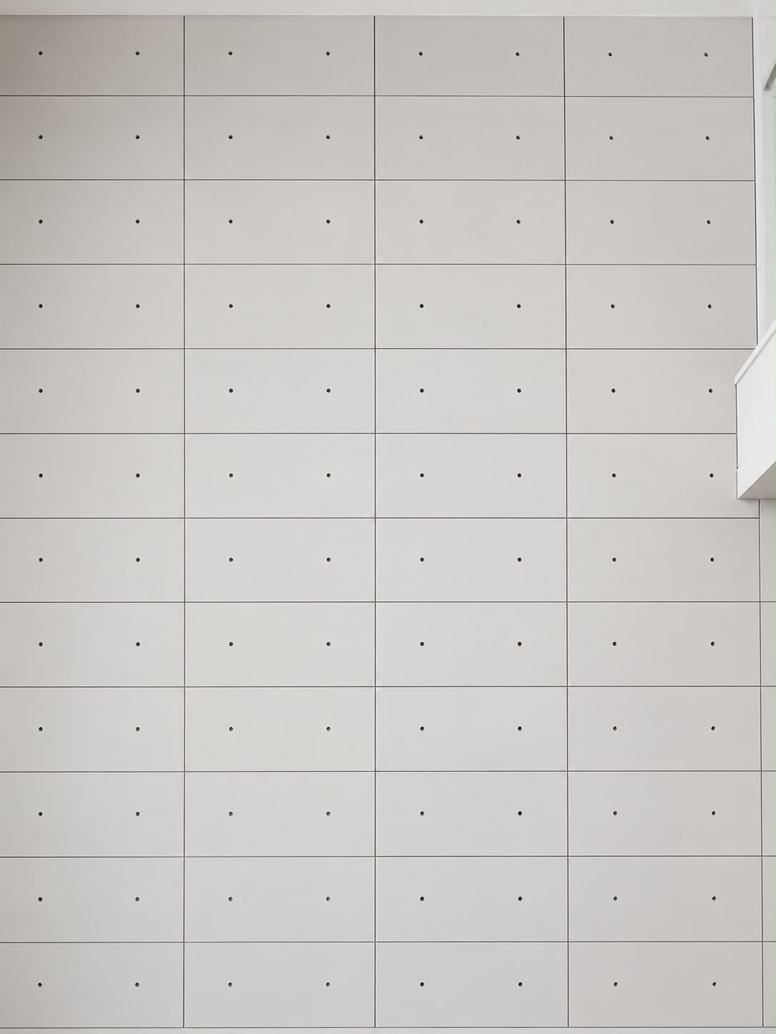 Cemento — mur de béton banché en grille